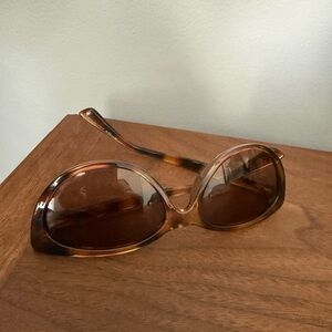 Vogue Eyewear Brown Tortoiseshell Oversized Sunglasses